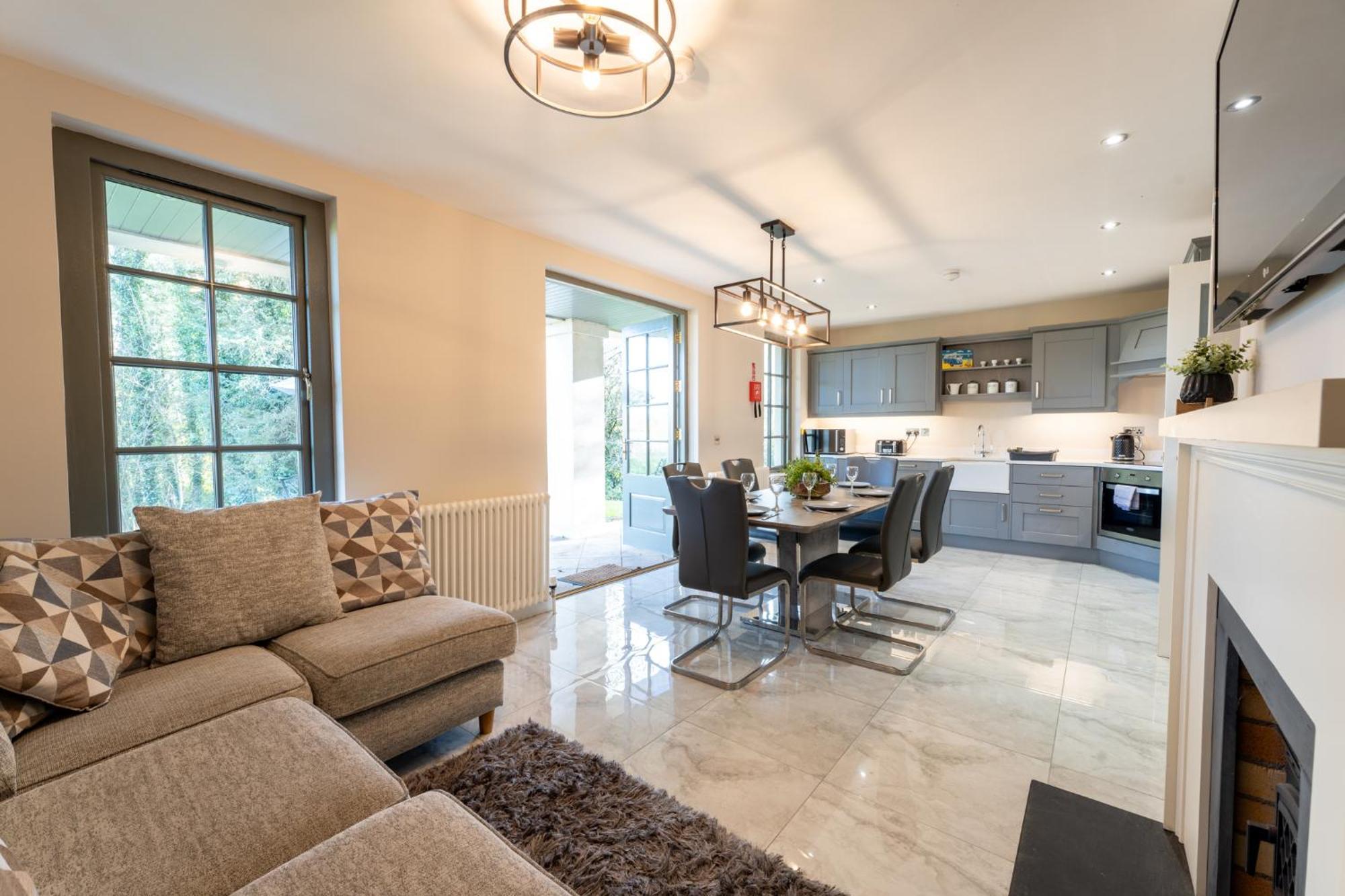 Escape Ordinary At Lough Erne Golf Village เอนนิสคิลเลน ภายนอก รูปภาพ