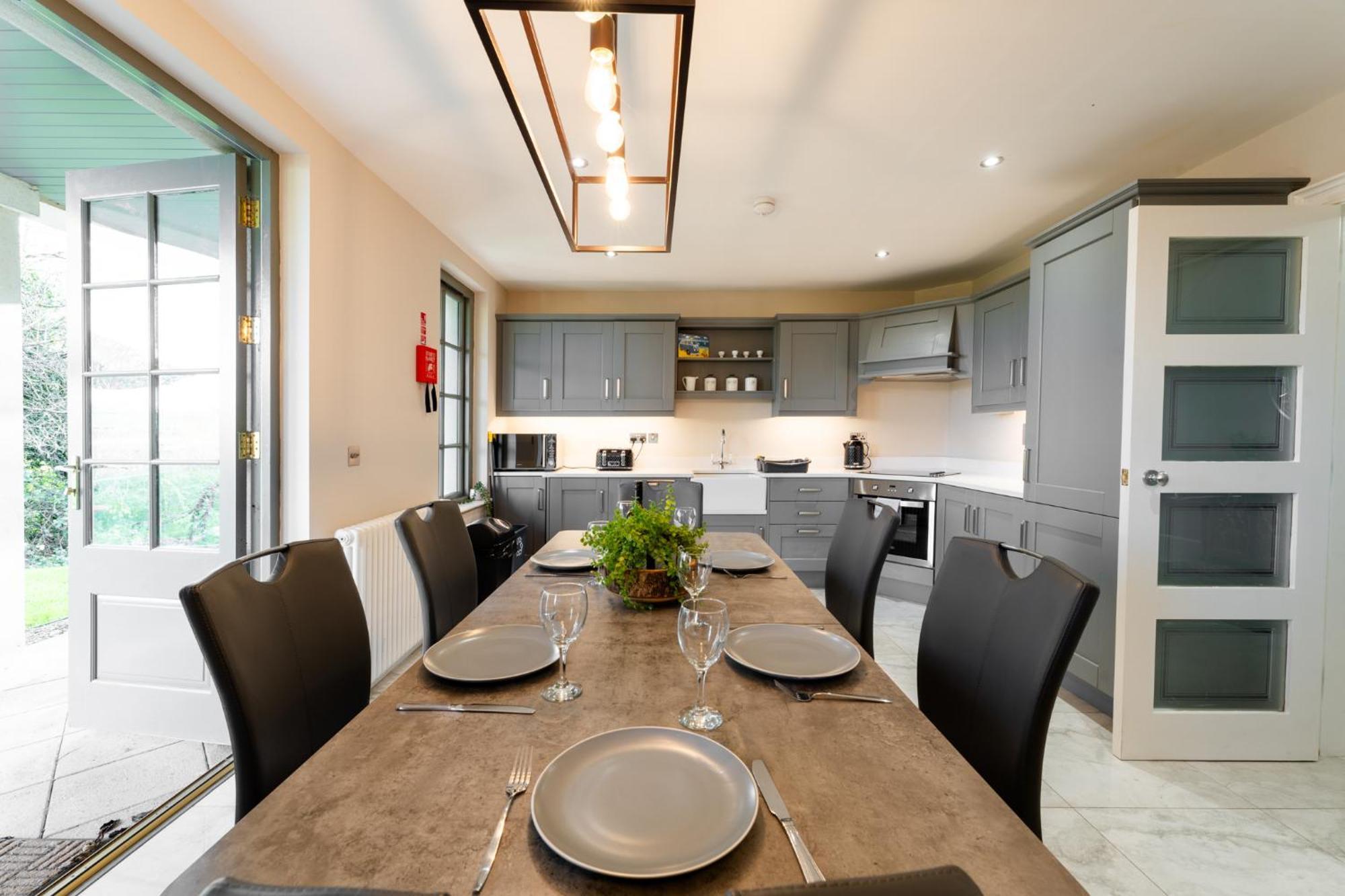 Escape Ordinary At Lough Erne Golf Village เอนนิสคิลเลน ภายนอก รูปภาพ